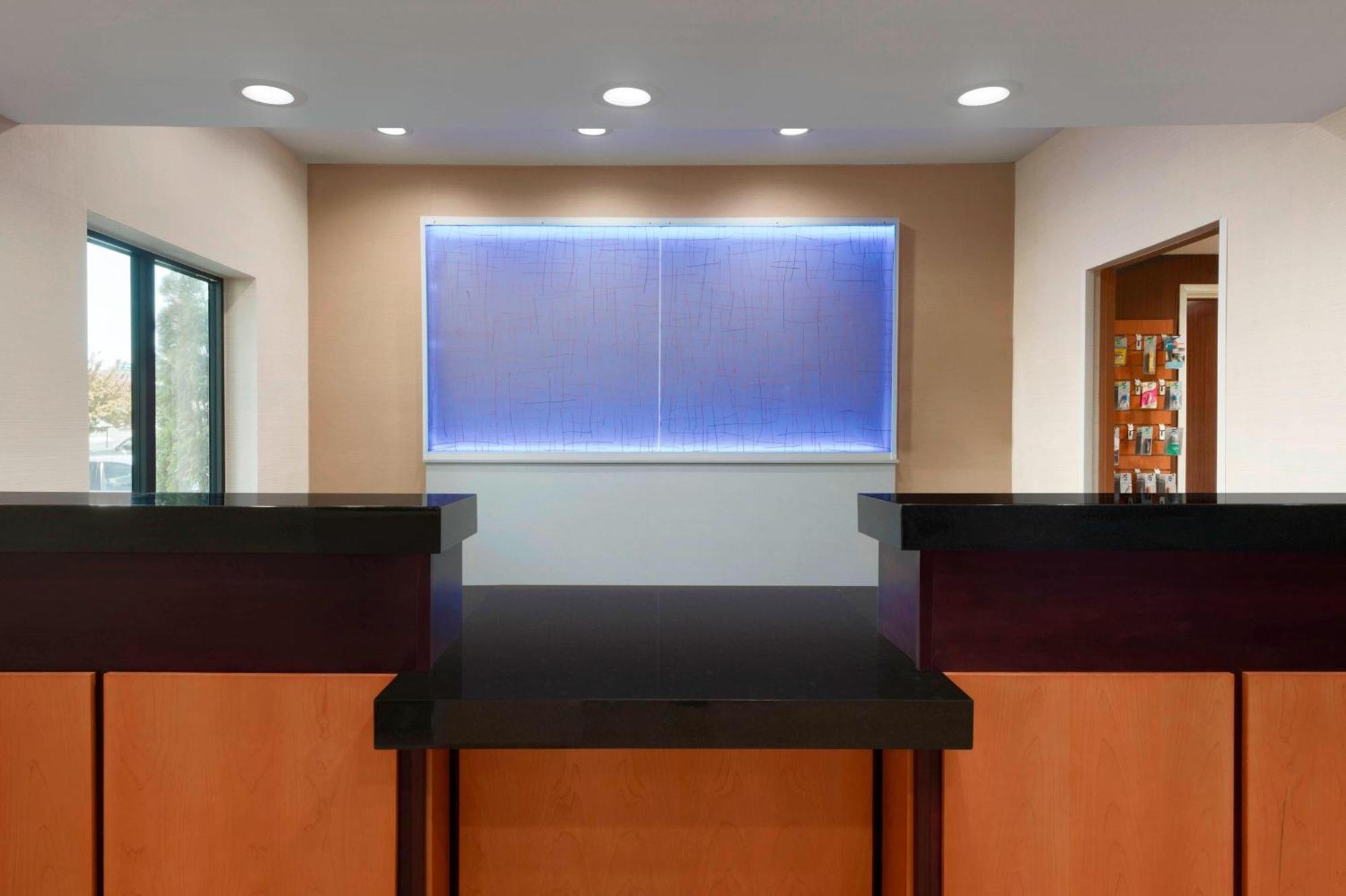 Fairfield Inn & Suites Hartford Manchester Buitenkant foto
