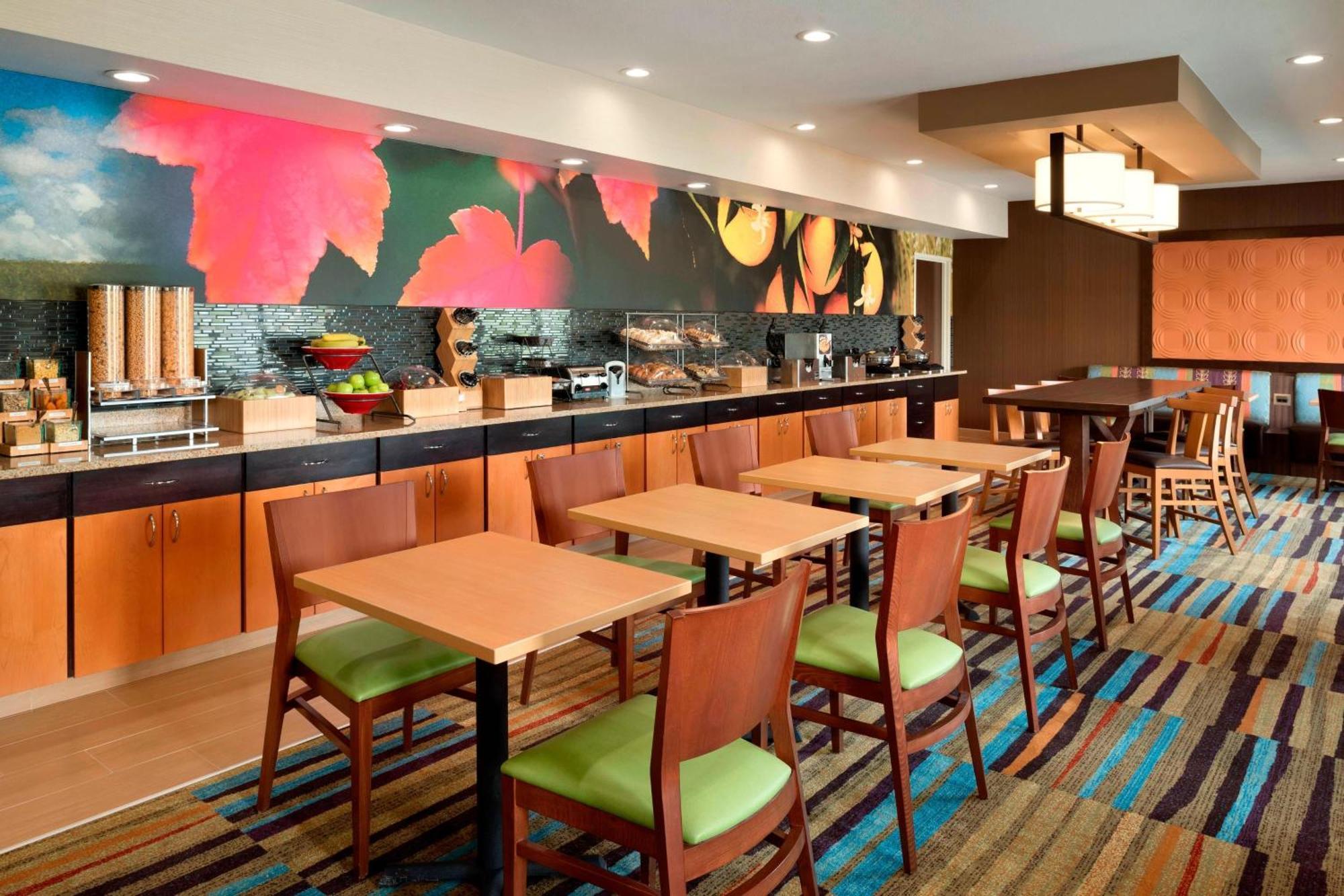 Fairfield Inn & Suites Hartford Manchester Buitenkant foto