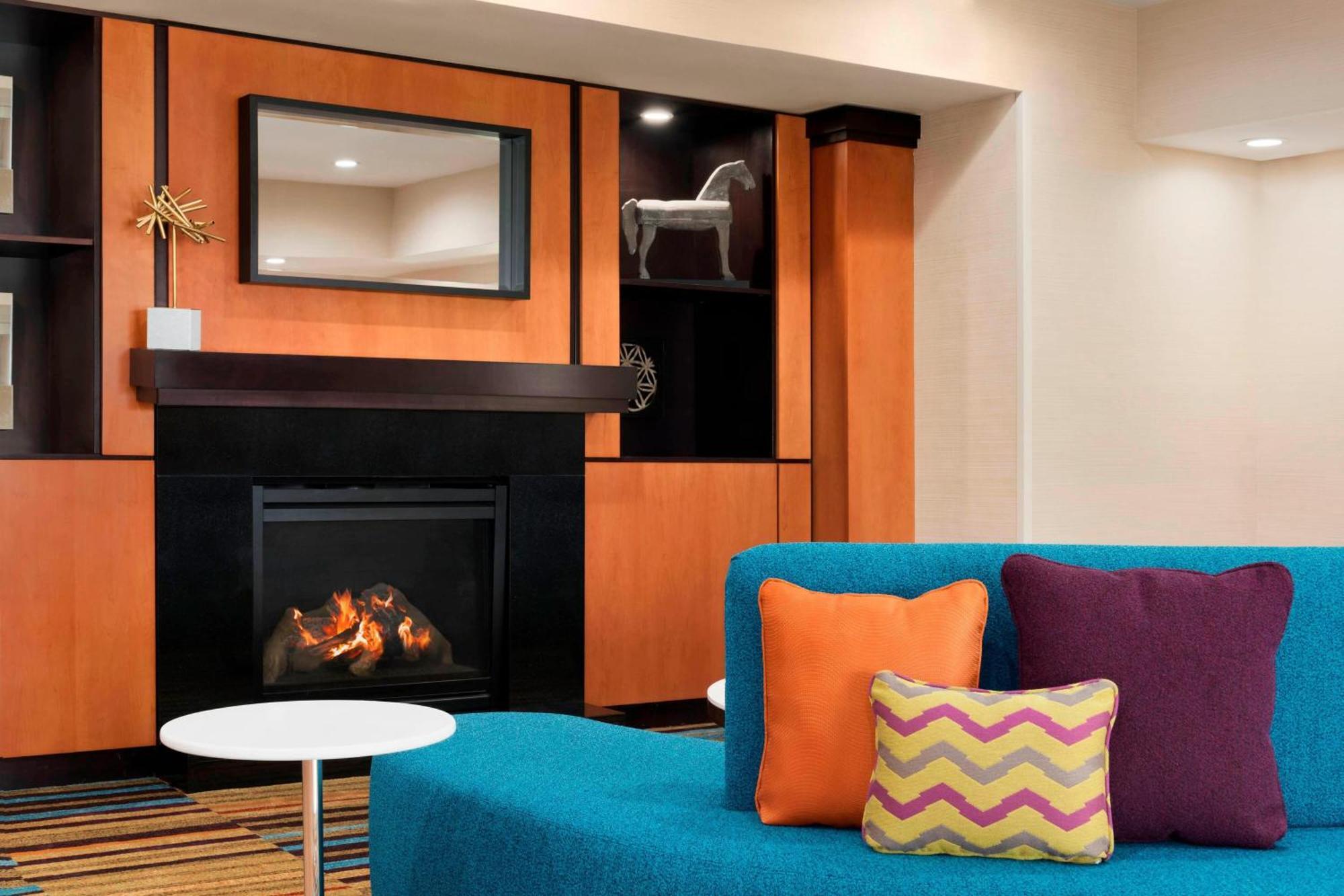 Fairfield Inn & Suites Hartford Manchester Buitenkant foto