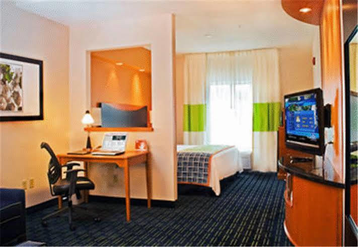 Fairfield Inn & Suites Hartford Manchester Buitenkant foto