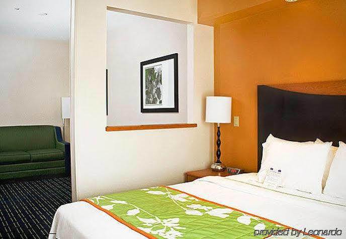 Fairfield Inn & Suites Hartford Manchester Buitenkant foto